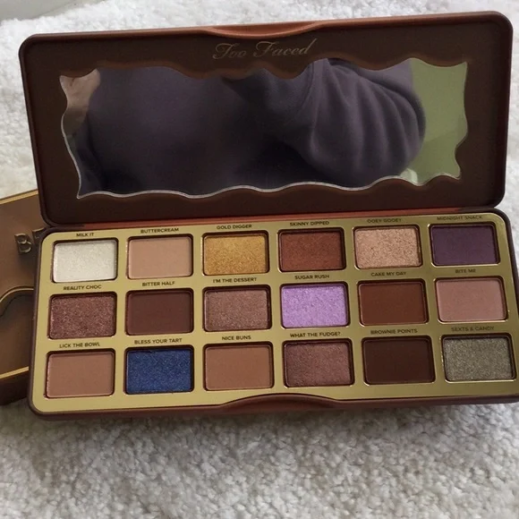Two-faced better than chocolate Eye Palette - Picture 3 of 3